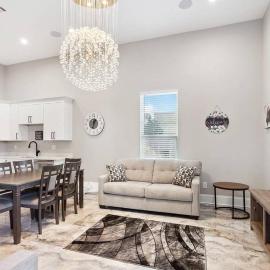 Luxury Villa 5bdrm 5ba Near French Quarter, hotel in New Orleans