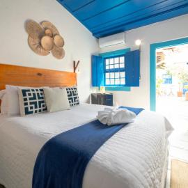 Casas do Pátio Pousada & Bar, hotel in Paraty