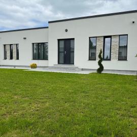 Casa Andreea – hotel w mieście Curtea de Argeş