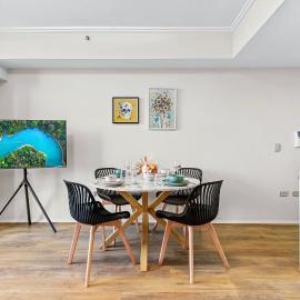 Stunning City and water view 2 bedrooms & 2 bathrooms apartment