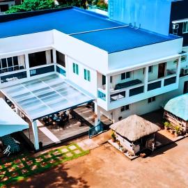 Hip Nautic Beach Resort powered by Cocotel, hotel en Lian