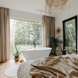 Ezernams SPA, hotel u gradu Kaukuri