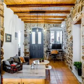 La Bella Pietra, hotel Ermúpoliban