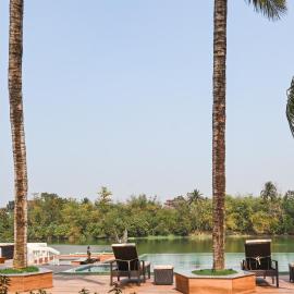 Viesnīca Damodar River Retreat, Uluberia pilsētā Uluberiya