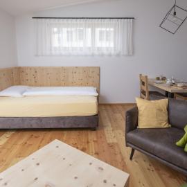 Chasa Helvetia Studio, hotel i Müstair