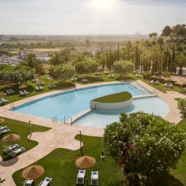 Ilunion Alcora Sevilla, hotel u gradu 'San Juan de Aznalfarache'