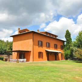 Villa i Noccioli - 18 posti letto, piscina, parco, hotel en Capranica