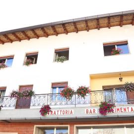 ALBERGO AL CACCIATORE, hotel em Paluzza