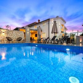 Villa Adri, hotel en Kras