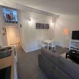 Magnifique T3 duplex, hotel a Aubagne