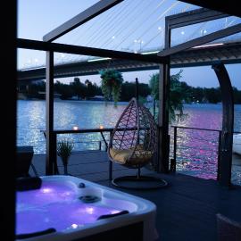 ADA MOMENT Splav- kuca na reci Beograd- Floating House on SAVA RIVER ,Belgrade – hotel w Belgradzie
