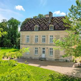 Écrin exclusif au sein d'un château en Bourgogne