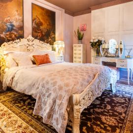 KIRA Beach Apartment, Hove Beach, hotel in Hove