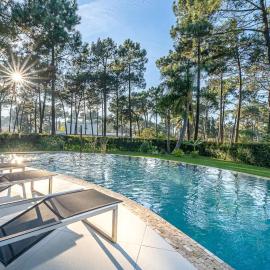 5br Golf & Pool Villa in Caparica | By Airnest