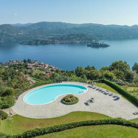 L'Airone appartamento con piscina e vista lago, hotel a Pella