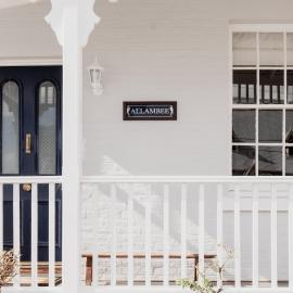 'Allambee=' Heritage cottage in trendy South Hobart