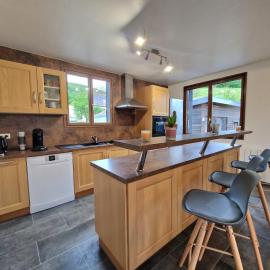 Gite au Doubs Chalet, hotel in Ornans