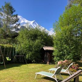 Chalet LE TRIOLET, hotel in Chamonix