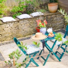 Bright & Beautiful Open Plan Coach House Painswick, хотел в Пенсуик