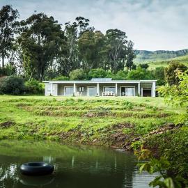 Midlands EcoLodge, Hotel in Ntshishini