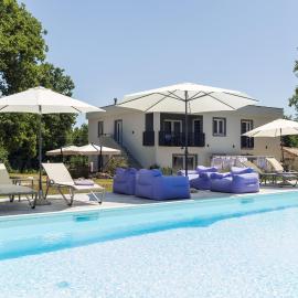 Luxury Villa Četiri Hrasta, hotelli kohteessa Pićan