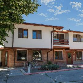Family Hotel Kipra, hotel v mestu Kipra