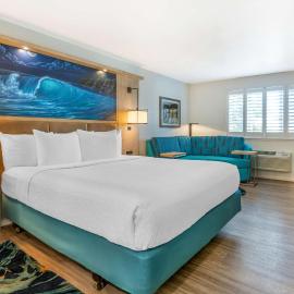 Best Western Plus Capitola By-the-Sea Inn & Suites, khách sạn ở Capitola