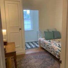 Islay House - Sweet Single, hotel in Woodend