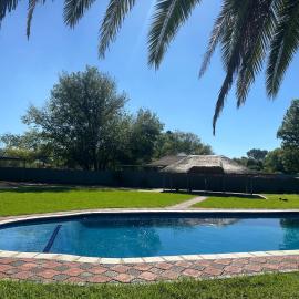 Starpoint Guest house, hotel em Vereeniging