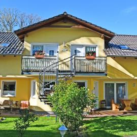 Ferienwohnungen Familie Dinda, hotel in Baabe