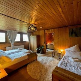 Almgasthaus Knöpflesbrunnen Fünfbettzimmer