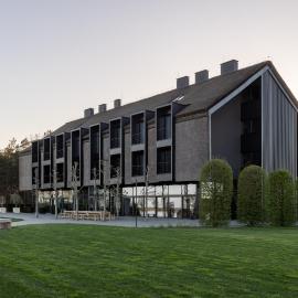 Cherot, hotel v mestu Krymno