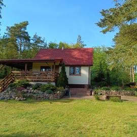 Domek letniskowy nad rzeką Wkrą, hotel in Joniec