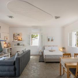 Studio Home