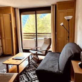 Studio Peyragudes pied des pistes 4/5 pers Les Agudes, hotel in Gouaux-de-Larboust