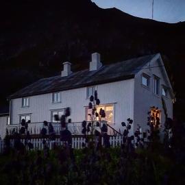 Vareid Panorama Lofoten Vareidstua, hotel v destinácii Vareid