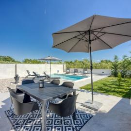 Apartment Luana with private pool