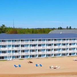 Blue Water Beachfront Hotel & Waterpark
