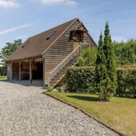 Serafina Lodge, hotel in Leominster