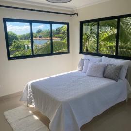 Apartamento con agua caliente para 9 personas, hotel u gradu La Ureña