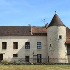 Suite parentale privée avec salle de bain, hotel in Lœuilley