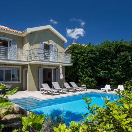 Beachfront Villa Alexandra, hotel a Skála Kefalonias