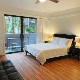 Hilo Lakefront Studio, Pool, Walk to Downtown, готель у місті Гіло