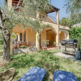Beautiful Home In Diano Calderina