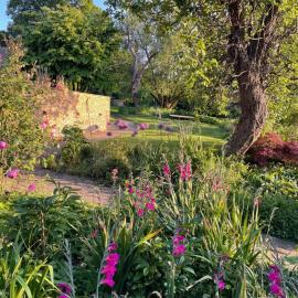 Masons Cottage, an Idyllic retreat in an area of outstanding beauty, close to Blenheim Palace, Oxford & The Cotswolds, hotel a Stonesfield