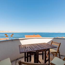 Beautiful Apartment In Prizna With Wifi: Prizna şehrinde bir otel