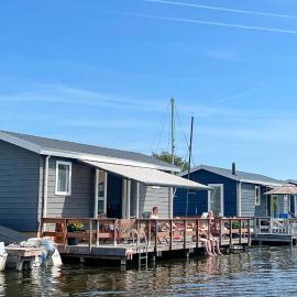 Awesome Home In Breukelen，布羅伊克倫的飯店