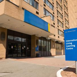 Toronto Metropolitan University-International Living Learning Residence, hotel en Toronto
