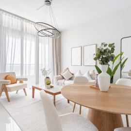 Silkhaus Vacation Homes Modern 2BDR Near Reem Mall