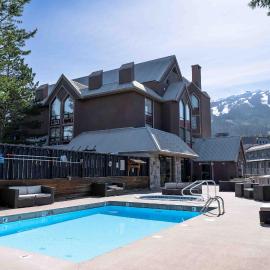 Adara Hotel, hotell i Whistler